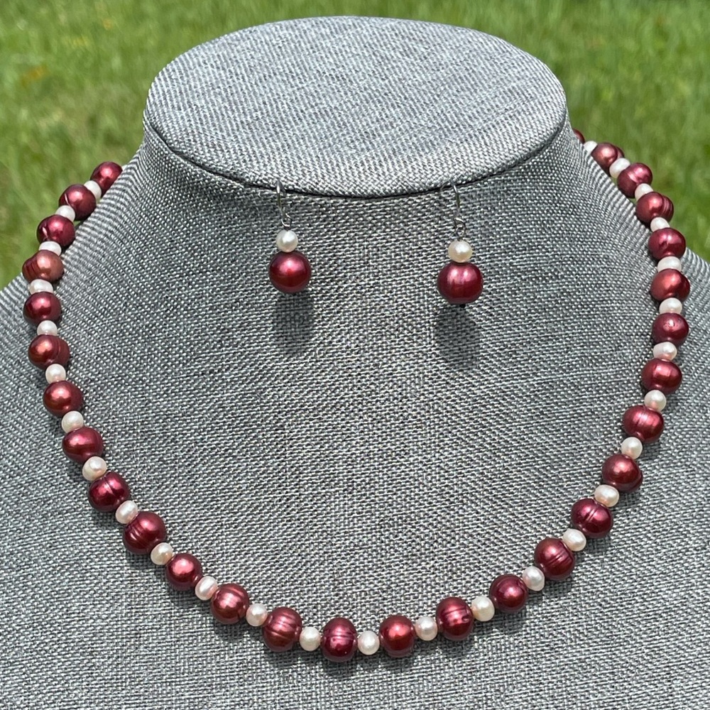 IPS Imperial Pearl Syndicate Red and White Pearl Necklace and Earring Set